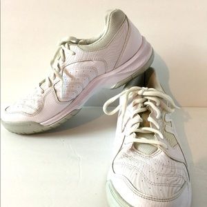 ASICS GEL-DEDICATE 6 Tennis shoes Women’s Size 10